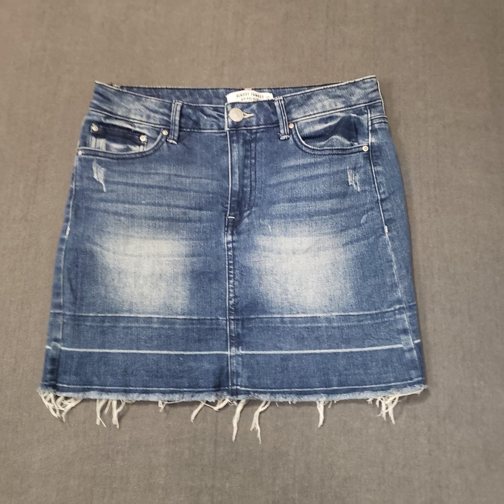 Almost Famous Denim Mini Skirt Womens Size 7 Blue Mid Rise Frayed Hem Distressed
